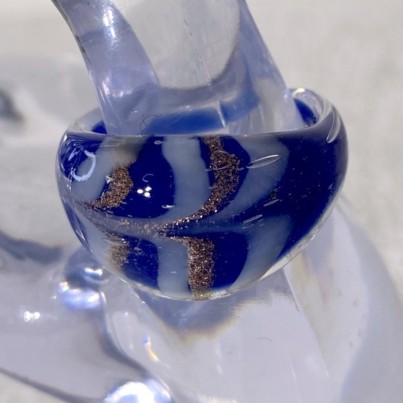 Vintage Art Glass Handmade Blue White & Copper Glitter Band Ring - Picture 2 of 12